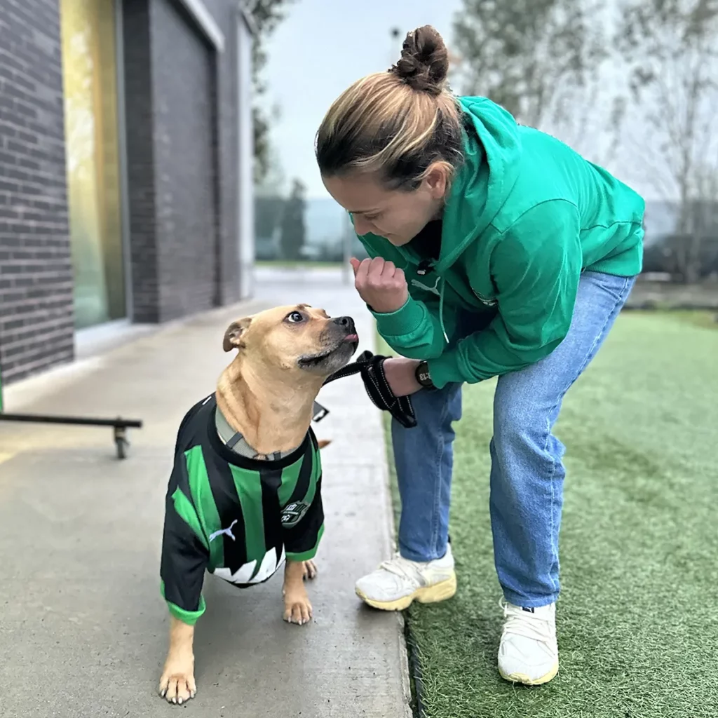 sassuolo calcio per i cani abbandonati di punto & virgola